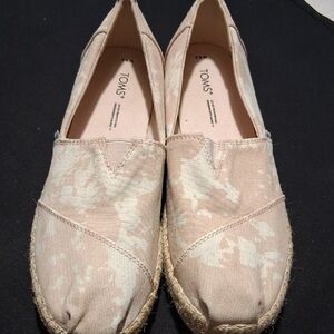 Toms Cream Espadrilles Shimmery Slip-Ons